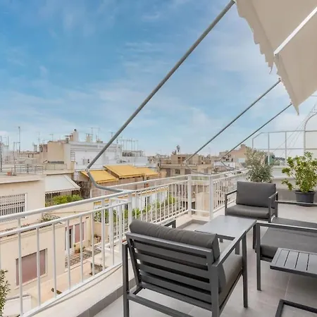 The Hostmaster Cosmopolitan Downtown Scent Apartment Athens